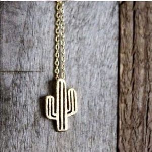 🌸3/$20 Dainty “Dessert Wind” Gold Cactus Necklace